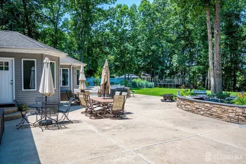 Exterior - 10 Bittersweet Dr, Jackson, NJ 08527 photo 3 of 10