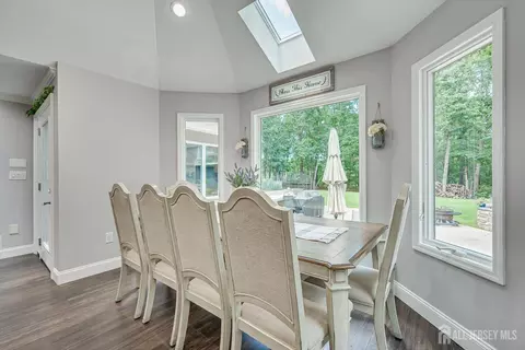 Dining - 10 Bittersweet Dr, Jackson, NJ 08527 photo 4 of 4