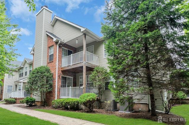 299 Vasser Dr, Piscataway, NJ 08854