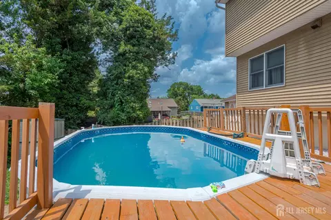 9 Salem St, Piscataway, NJ 08854