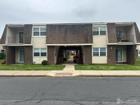 13 Florence Tollgate # -2, Florence, NJ 08518