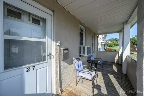 Exterior - 27 S Robert St S, Sewaren, NJ 07077 photo 2 of 8