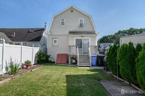 Exterior - 27 S Robert St S, Sewaren, NJ 07077 photo 3 of 8