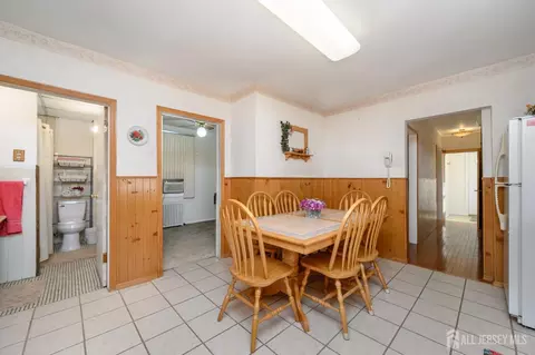 Entry Way - 27 S Robert St S, Sewaren, NJ 07077 photo 3 of 8