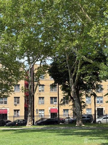 194 Kensington Ave #303, Jersey City, NJ 07306