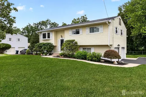 35 Mitchell Ave, Piscataway, NJ 08854