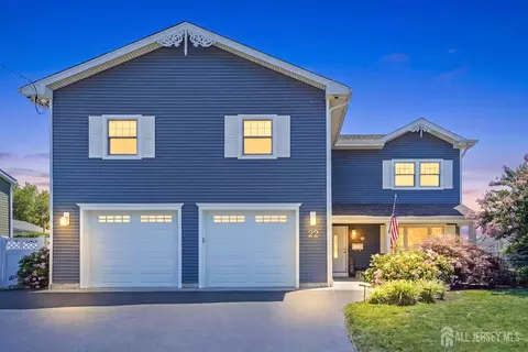 22 Belfast Ave, Hazlet, NJ 07730