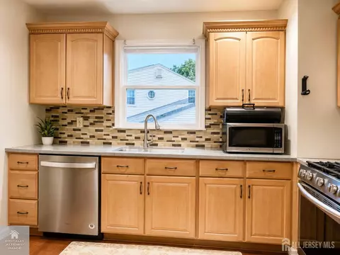 Kitchen - 17 Ridge Rd, Edison, NJ 08817 photo 1 of 3