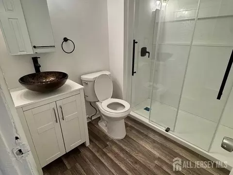 21 Lennox Ct, Sicklerville, NJ 08081