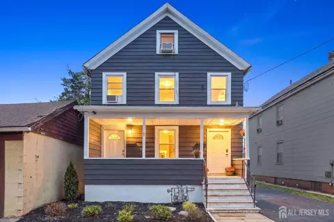 56 Grant Ave, Carteret, NJ 07008