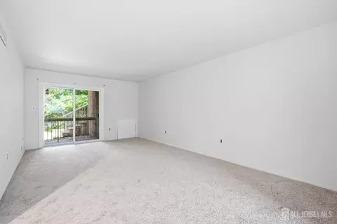 Living - 1913 Raspberry Ct, Edison, NJ 08817 photo 2 of 3