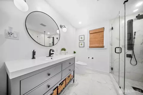 Bath - 1448 E 7th St E #50, Plainfield, NJ 07062 photo 2 of 3