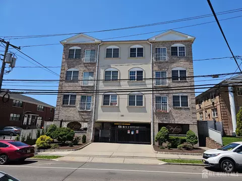 351 S Broad St S #26, Elizabeth, NJ 07202