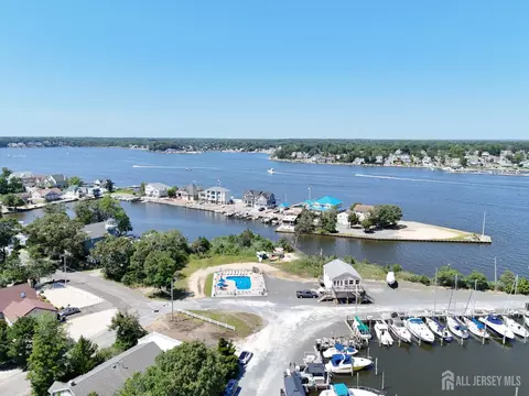 View/Area - 30 Corrigan Ave, Pine Beach, NJ 08741 photo 6 of 8