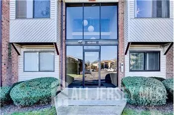 107 Edison Glen Ter, Edison, NJ 08837