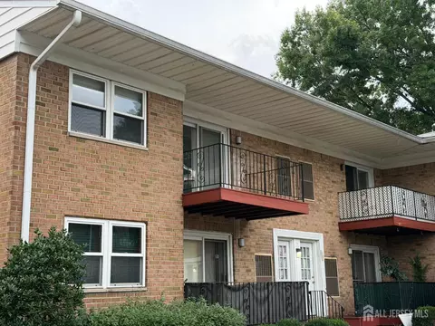 160 Evergreen Rd #20B, Edison, NJ 08837