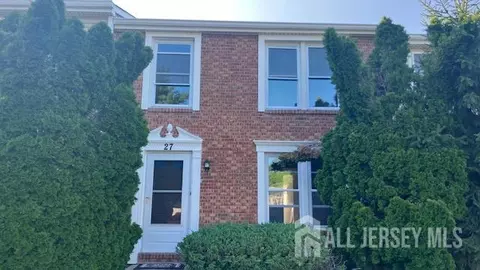 27 Beechwood Ct, South Brunswick, NJ 08852