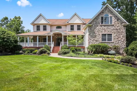 304 Dey Grove Rd, Monroe, NJ 08831