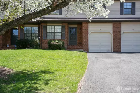 Exterior - 7 Cactus Ct, Edison, NJ 08820 photo 2 of 7