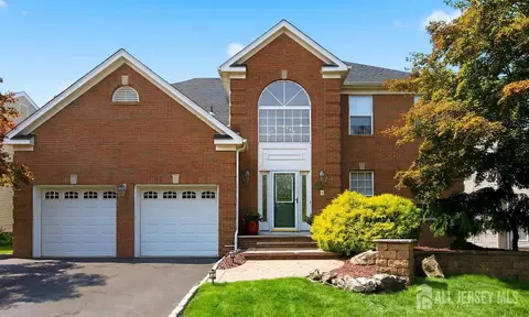 21 Heritage Dr, South River, NJ 08882