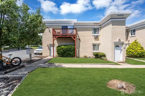 13 Lake Ave #1A, East Brunswick, NJ 08816