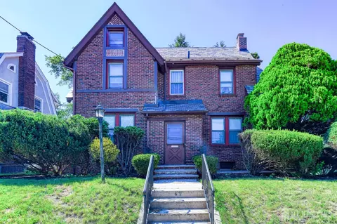 67 Nichol Ave, New Brunswick, NJ 08901
