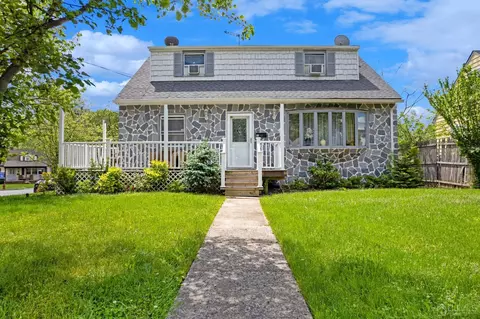 19 Kiva St, Iselin, NJ 08830