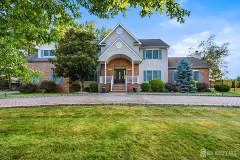 861 Garfield Ave, Bridgewater, NJ 08807