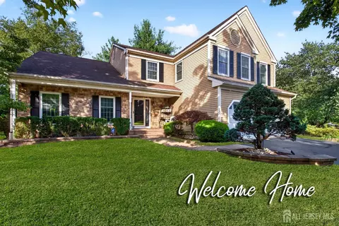2 Monroe Ct, Plainsboro, NJ 08536