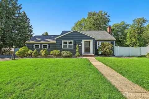 695 Wadsworth Ave, South Plainfield, NJ 07080