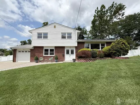 28 Gage Rd, East Brunswick, NJ 08816