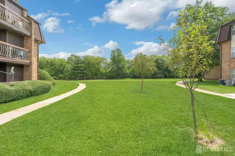Exterior - 1520 Raspberry Ct, Edison, NJ 08817 photo 2 of 2