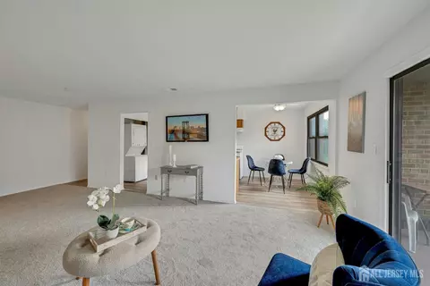 Living - 1520 Raspberry Ct, Edison, NJ 08817 photo 3 of 3