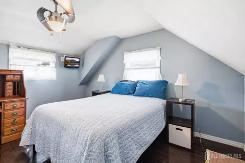 Bedroom - 2 Carter Pl, Parlin, NJ 08859 photo 4 of 5