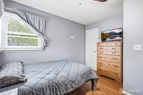 Bedroom - 2 Carter Pl, Parlin, NJ 08859 photo 3 of 5