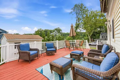Exterior - 2 Carter Pl, Parlin, NJ 08859 photo 7 of 8
