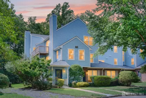 7243 Elm Ct, South Brunswick, NJ 08852