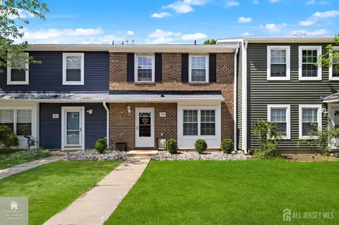 344 Constitution Cir, North Brunswick, NJ 08902