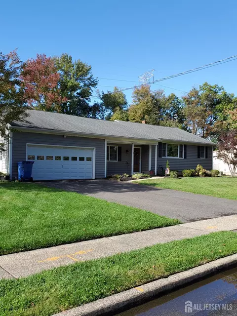 40 Anita Dr, Piscataway, NJ 08854