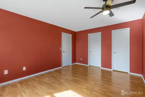 Bedroom - 38 Foxhall Cmn, Middlesex, NJ 08846 photo 1 of 2