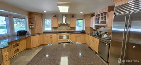 Other - 6 Sandra Dr, Edison, NJ 08820 photo 6 of 14