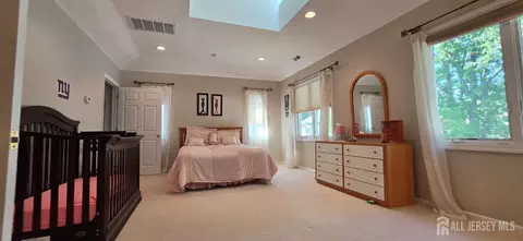 Bedroom - 6 Sandra Dr, Edison, NJ 08820 photo 4 of 6