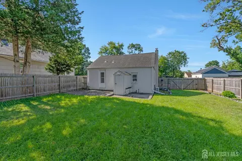 Exterior - 96 Conover Pl, Middlesex, NJ 08846 photo 6 of 6