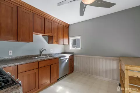 Other - 96 Conover Pl, Middlesex, NJ 08846 photo 4 of 7