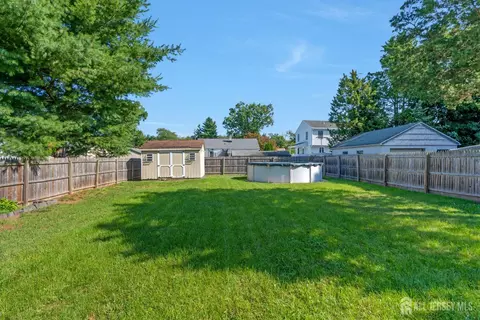 Exterior - 96 Conover Pl, Middlesex, NJ 08846 photo 5 of 6