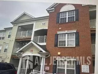 1031 Dogwood Ct, New Brunswick, NJ 08901