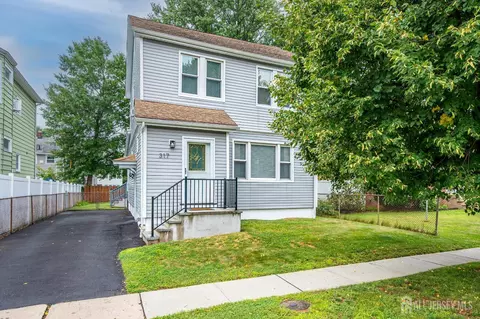 317 Ainsworth St, Linden, NJ 07036