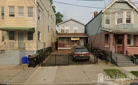 47 Norwood St, Newark, NJ 07106