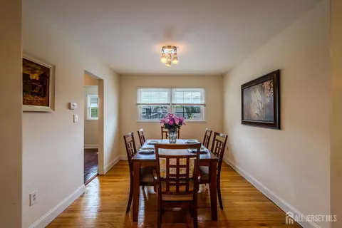 Dining - 10 Devonshire Rd, Parlin, NJ 08859 photo 3 of 4