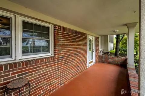 Exterior - 10 Devonshire Rd, Parlin, NJ 08859 photo 5 of 11